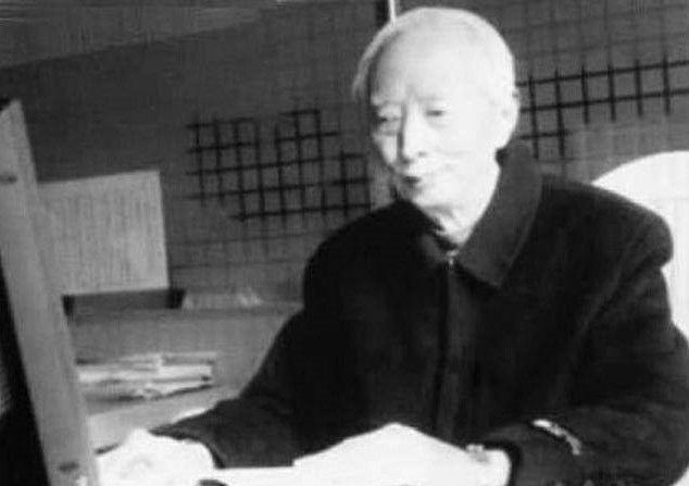 导弹专家贺麓成:隐姓埋名为国奉献,主席逝世后身份意外曝光