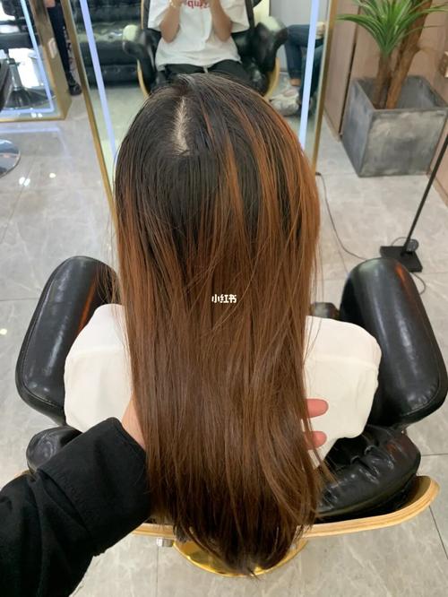 连云港探店|雾感棕色_接头发_发型_发色_染发_烫发_设计_探店_理发店