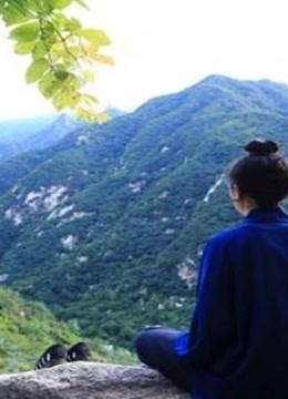 一女道士,对外宣称将在九月初九羽化登仙,结果引来十万民众围观