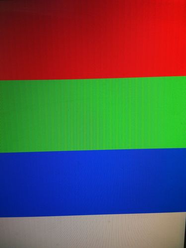 清华同方lm720液晶显示器,白屏一闪,接着如下图红绿蓝白屏一闪,无法