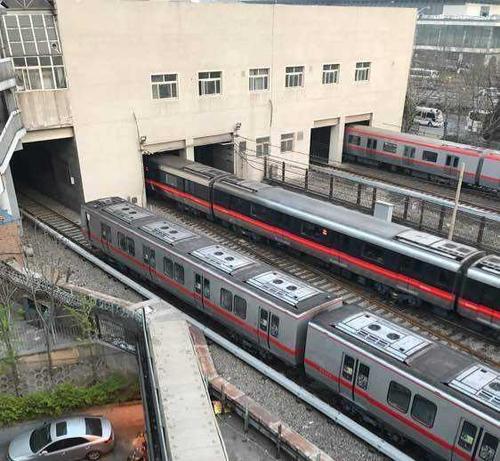 解读北京地铁1号线和八通线的贯通也会让四惠附近居民上车困难