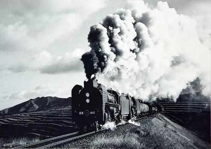 珍贵的蒸汽机车老照片,勾起几代人的青春回忆