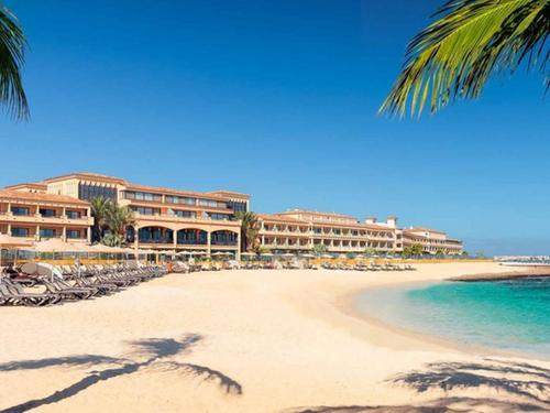 l.皇家海湾大酒店 (gran hotel atlantis bahia real gl)