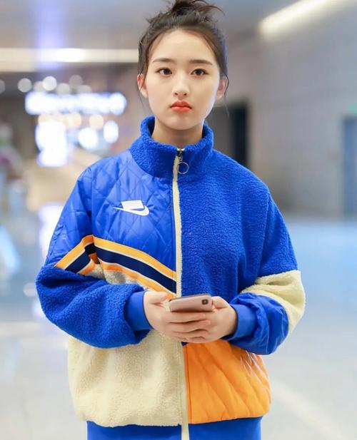 没有脚脖等于胖10斤?看到邓恩熙穿无痕裤后,这谁能顶得住