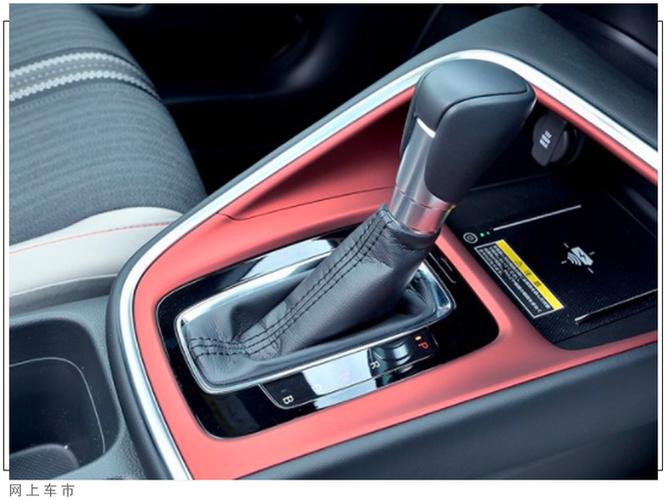 本田全新缤智正式发布搭15l内饰升级液晶仪表