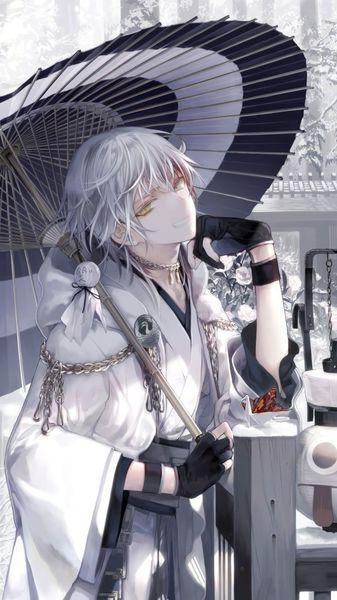 如图,银白头发,金色眼睛,带黑手套,是古装的﹏这是那个动漫人物啊?