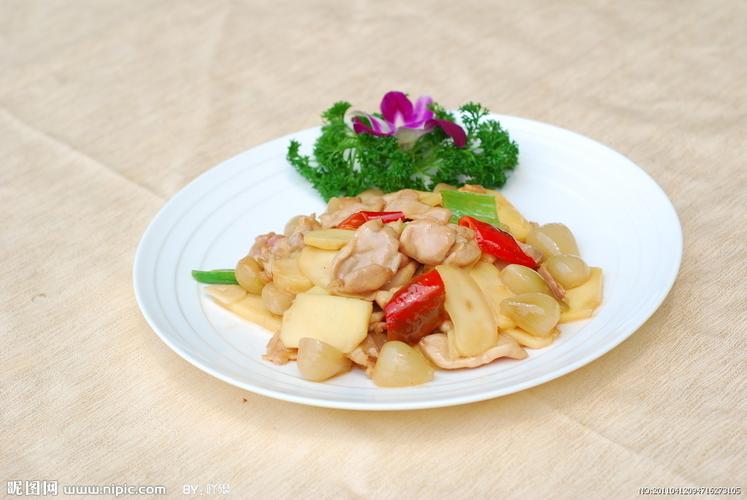 酸姜荞头炒鸡片