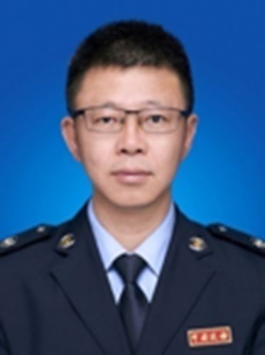 罗成