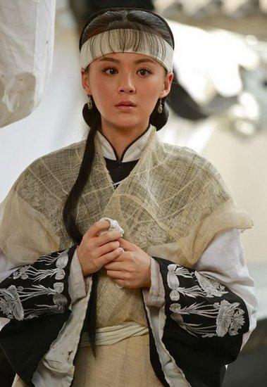 《小白菜奇案》开播催泪 毛林林符合现代审美