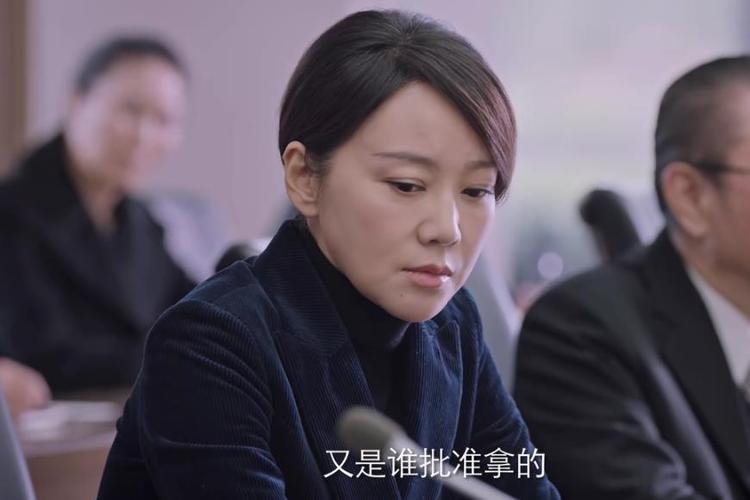 突围里闫妮的演技真有那么出戏吗