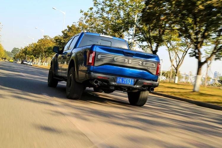 福特猛禽加满油 需要多少 猛禽f150一公里多少钱油【汽车时代网】