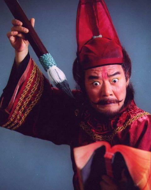 《春光灿烂猪八戒》中饰演东海龙王