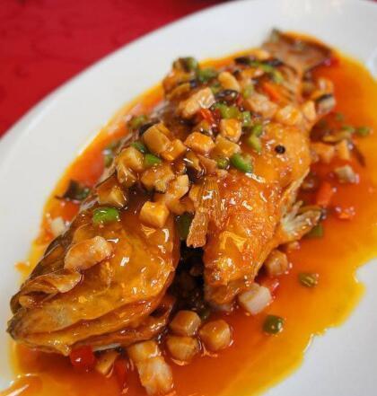 家常烧鲈鱼豆腐干