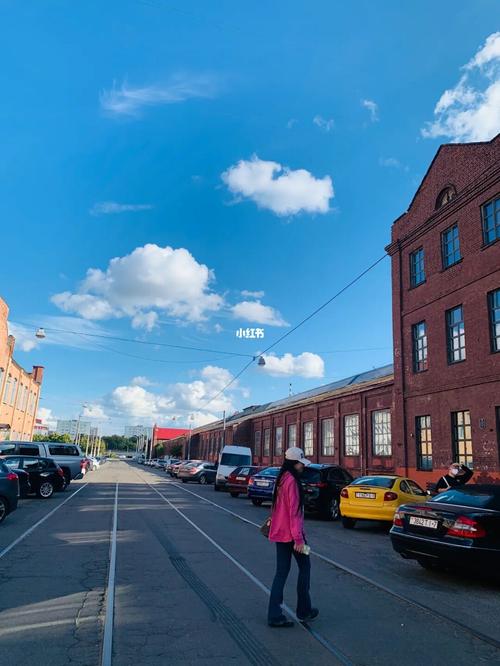 白俄罗斯明斯克街景_街景_白俄罗斯_vyaliki dzyakui攻略_留学_酒吧