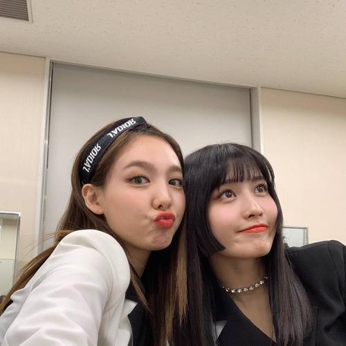 女爱豆,twice,林娜琏,平井桃,momo林娜琏 平井桃 可二改看简介