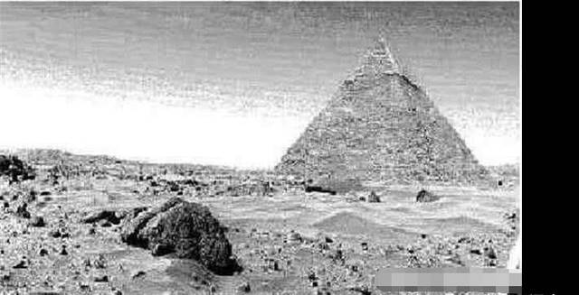 火星也存在金字塔?外星文明是否存在?科学家:不能否认