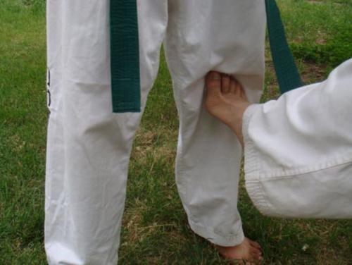 教你跆拳道前踢