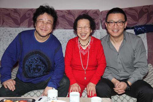 张俊以英壮范圣琦为著名律师赵舒杰点赞