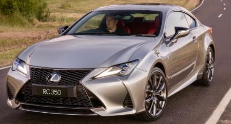 该2021雷克萨斯rc双门跑车已更新为新的一年,拥有多项旨在改善驾驶