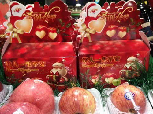 最贵"平安果"网售176元 大爷:年轻人真会花钱
