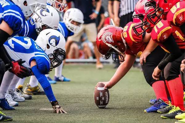  p>橄榄球运动是球类运动项目之一.