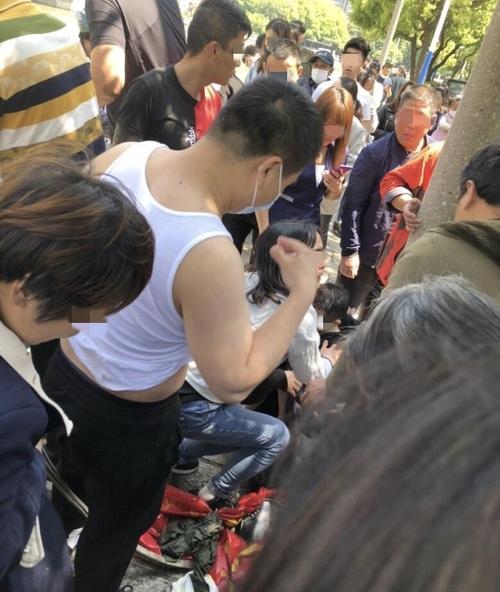 看到光头大金链子再也不怕怕了,常州"社会哥"跳河救人感动网友