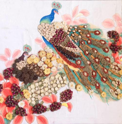 快来看看,精美的中草药叶画作品