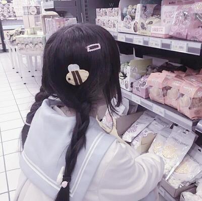 双马尾头像黑