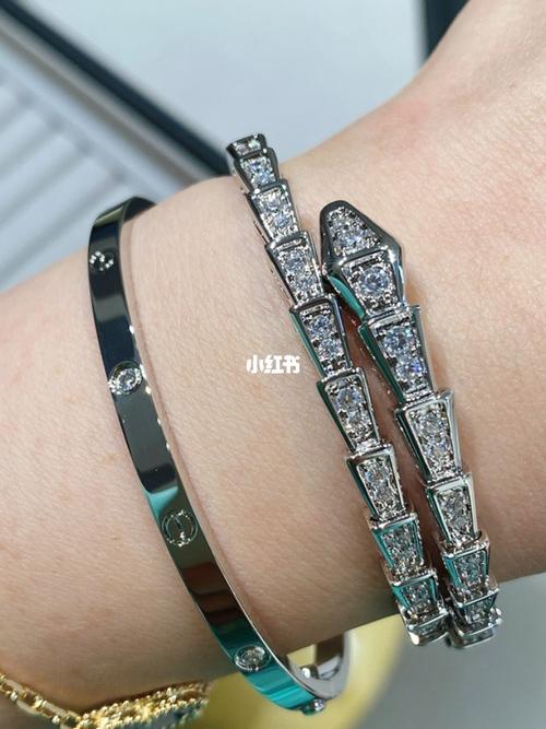 bvlgari蛇形手镯_手镯_宝格丽怎么样_首饰_精致生活_大牌设计_时尚