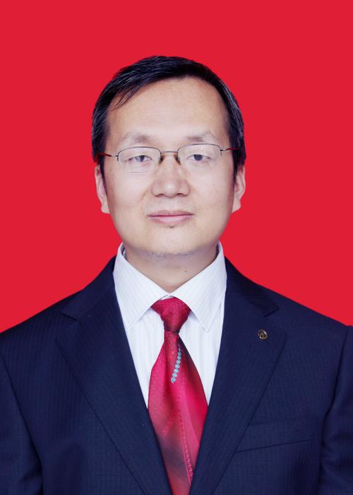 王振强 影像科 副主任技师 中共党员.jpg