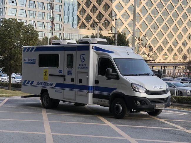 南京依维柯向叶城县卫健委批量交付依维柯欧胜救护车!