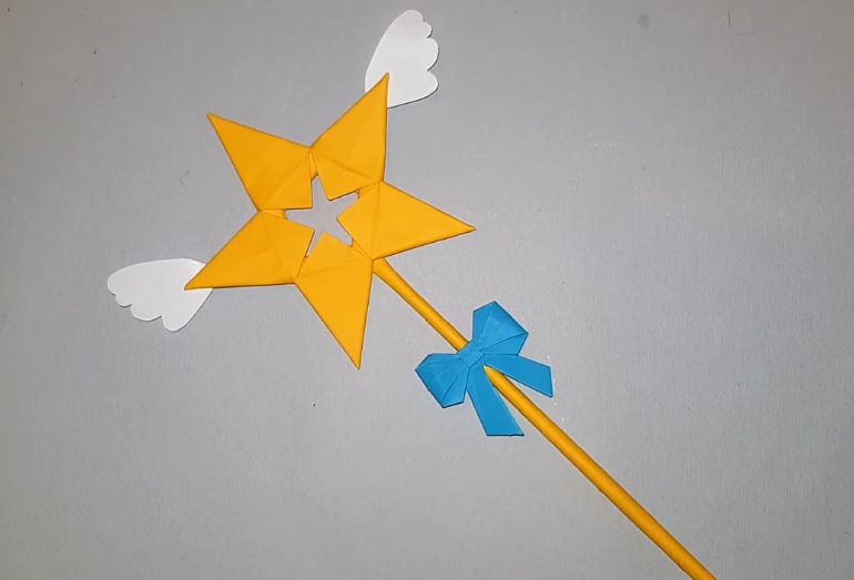 纸王冠魔法棒六一就是要带孩子做欢乐的手工一起玩