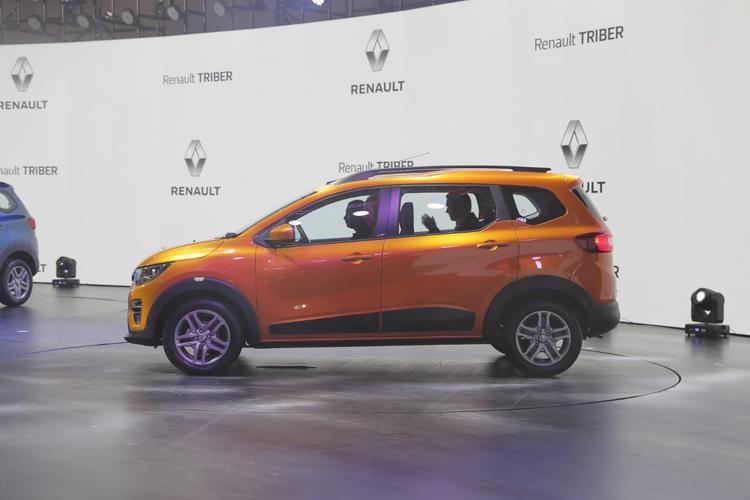live updates : renault triber india unveiling today