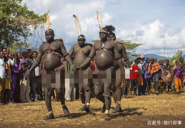 非洲奇特部落:男人肚子越大"能力"越大,还被众多女性追求