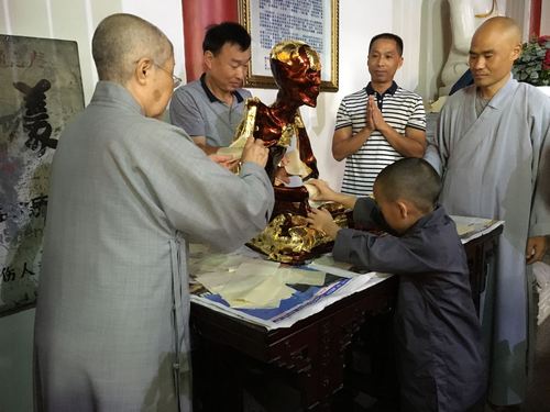 通慧禅林仁义法师真身贴金法会圆满