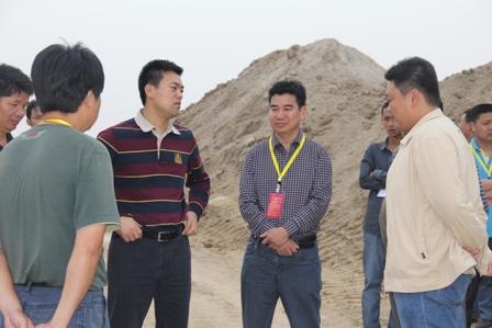 省公司总经理金雷深入化新项目检查指导工作