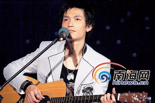 陈楚生接受仲裁结果:找新"东家"会更加慎重