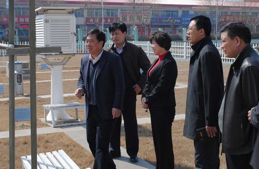赵海一行在县政府副县长杨冬梅,县科协主席王运华的陪同下,先后