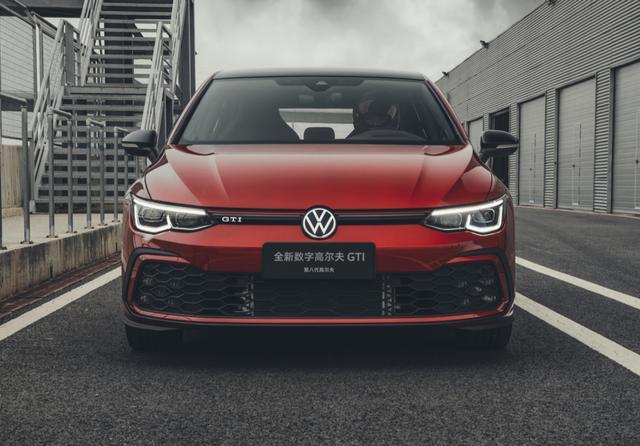 与时俱进但不变的是情怀和性能试驾第八代高尔夫gti
