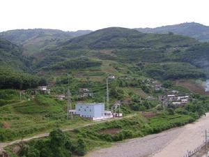 村情概况/搬布村 编辑 搬布村位于云南省红河州绿春县大黑山乡东南面