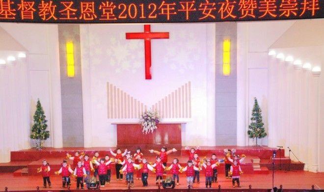 2012年平安夜上表演《小小的梦想》