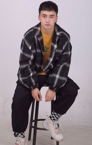 我怀疑活死人扩招的下一个rapper就是他_新疆