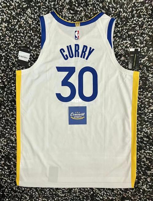 库里亲签勇士队au球衣_金州勇士_库里_nba怎么样_nba精彩瞬间_体育