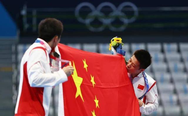 东京奥运结束第二天,我从38块金牌里,读到了7条人