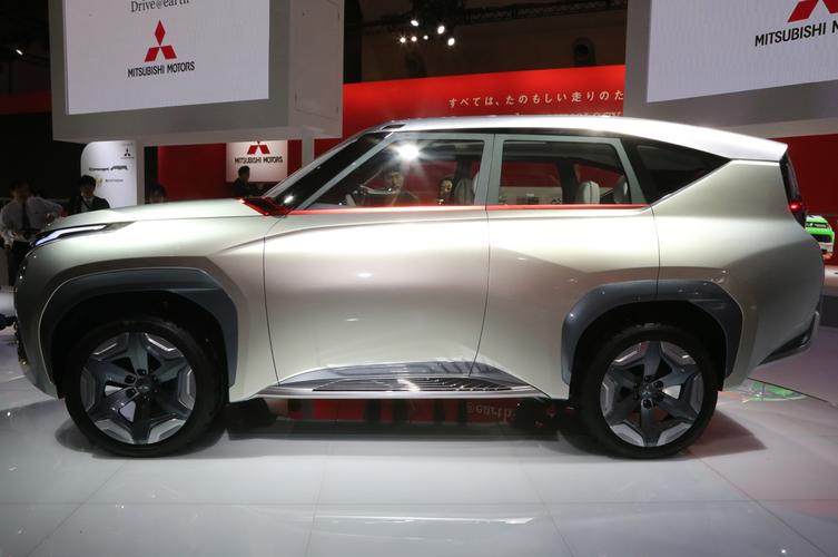 concept-gc-phev侧面; 【三连发:三菱发布三款suv概念车】-聊城