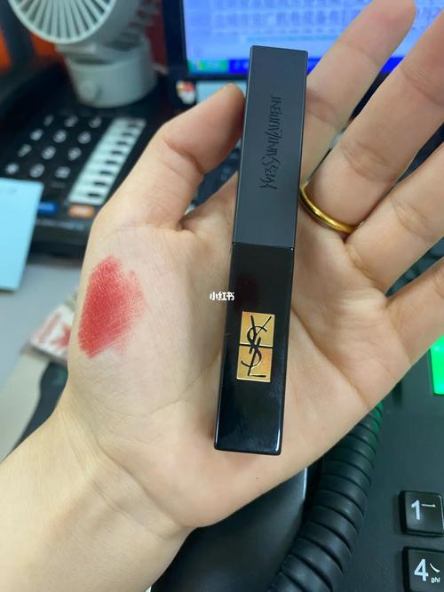 ysl小黑条307_圣罗兰怎么样_美妆_彩妆_唇妆