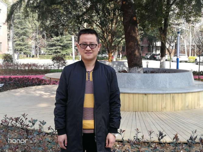 班主任兼语文老师:赵晓杰