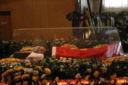 组图:音容宛在大师已去 常老遗容依然安详