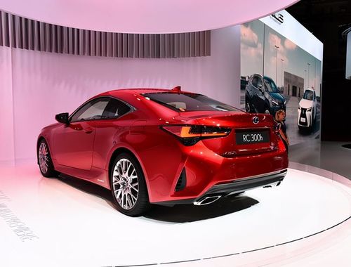 鲜为人知的雷克萨斯,双门4座配2.0t引擎,还带10个喇叭