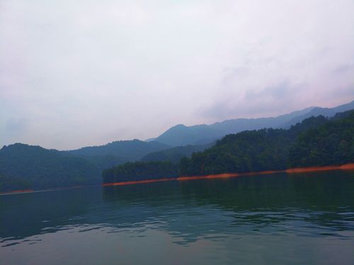 秋天的浏阳株树桥水库